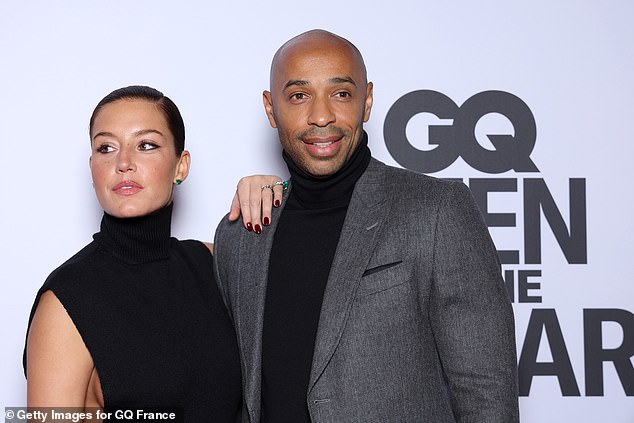 Henry was a sought-after man and posed with other celebrities such as Adele Exarchopoulos.