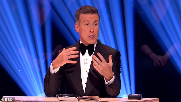 Commenting on Jamie's routine before voting, Judge Anton Du Beke said: 