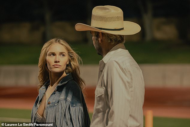 The Randolph teenager at a football game with her father Tommy, played by Billy Bob Thornton.