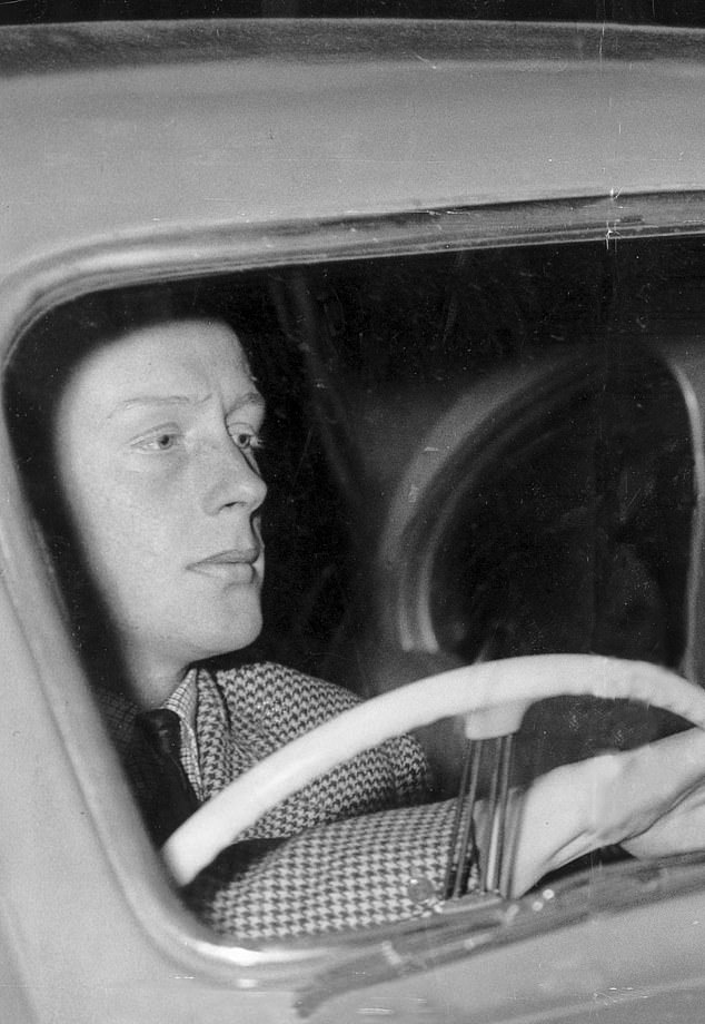 Robin was seen driving to his uncle's house in 1957 after having asked for Princess Margaretha's hand, but had been refused.