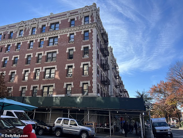 The construction scaffolding on the side of the building and location where Jacinto was found