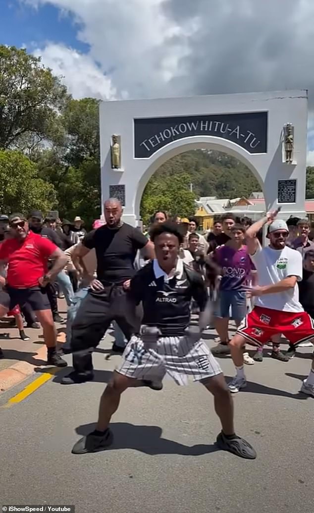 A huge crowd found the streamer in Rotorua on Sunday and several men began performing the Ka Mate haka for him, popularized by the All Blacks and more recently 22-year-old MP Hana-Rāwhiti Maipi-Clarke.