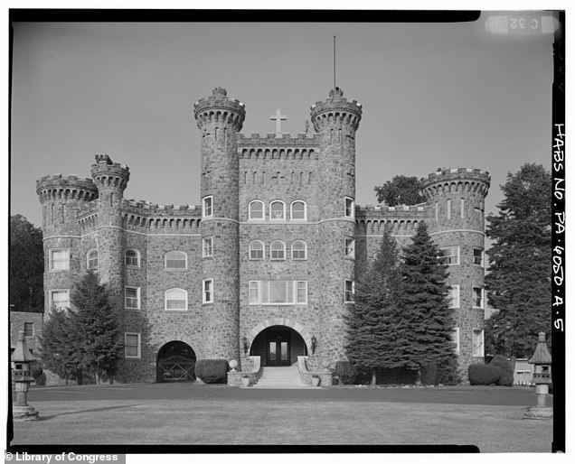 1732746065 944 The beautiful 15 million Pennsylvania castle is auctioned off for