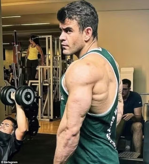 The 28-year-old finished ninth in the men's physique category up to 179 cm at the 2018 South American Championships.