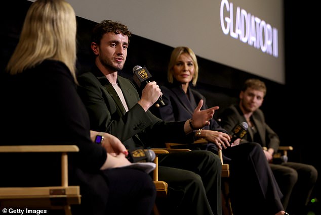 The actors participated in a round table after the screening.