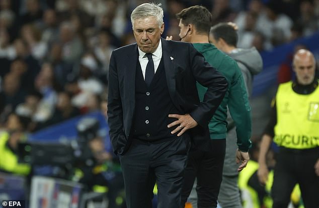 The pressure increases on Carlo Ancelotti, and Sport claims that Madrid is in 