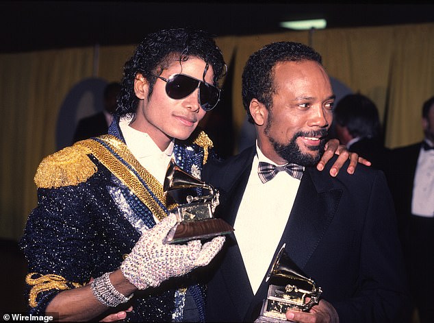 Quincy Jones at the 1994 Grammy Awards with Michael Jackson