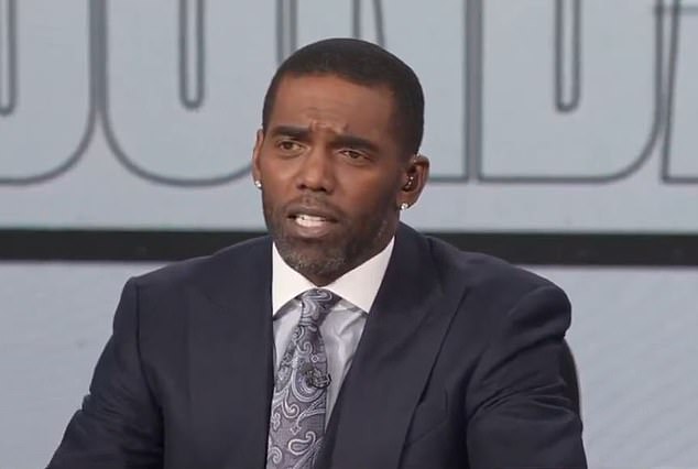 Former NFL player Moss made the announcement at the start of the show on Sunday