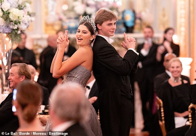 In the photo: Princess Eugenie de Bourbon and her date Charles-Constantin de Habsbourg-Lorraine at the ball