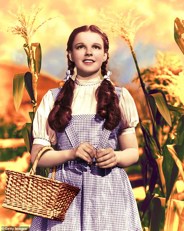 Eighty-five years after her mother played Dorothy Gale in The Wizard of Oz, her daughter praises the film adaptation of Wicked.