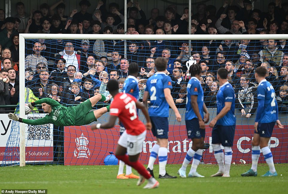 Wycombe Wanderers star Beryly Lubala scored a beautiful free kick that tipped into the top left corner in the 29th minute.