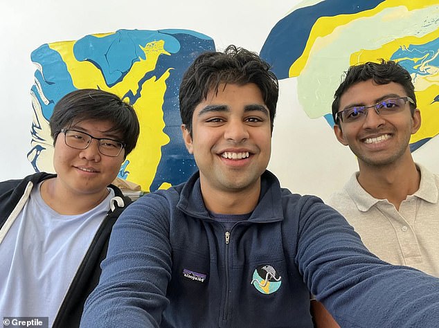 Gupta (center) takes a selfie with co-founders Soohoon Choi (left) and Vaishant Kameswaran