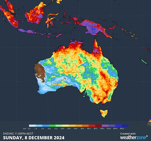 A weather map is displayed showing rainfall totals for the week through Sunday.