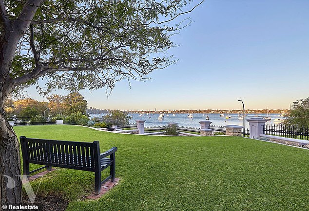 The house boasts an unparalleled view of the Swan River overlooking Fresh Water Bay