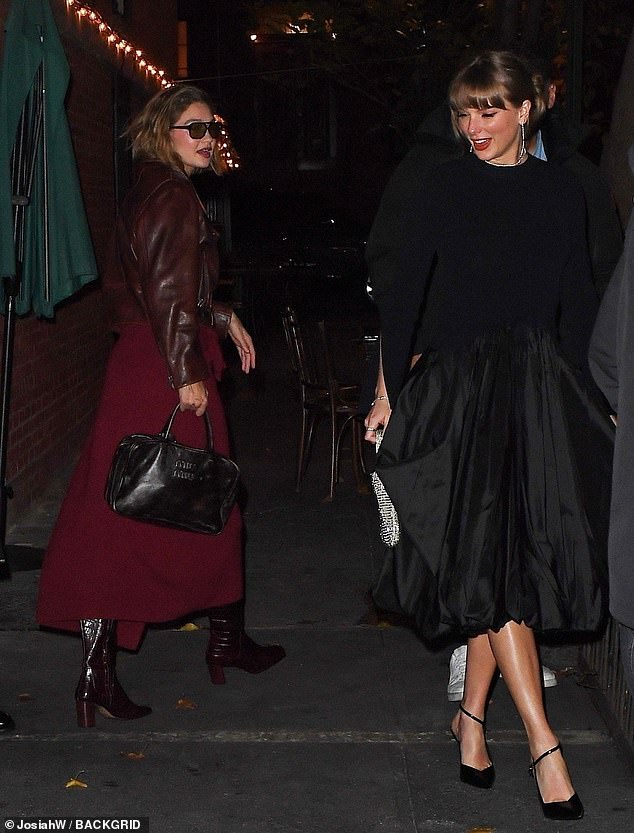 After leaving the Waverly Inn around 9:30 p.m., Hadid hugged Swift and exclaimed, 