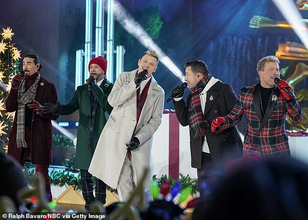 Kelly Clarkson hosted the annual ceremony, which airs on NBC, and the Backstreet Boys were there to perform.