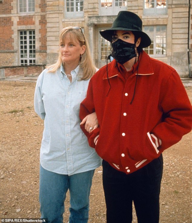 Michael, who died in 2009 from an overdose of the surgical anesthetic Propofol, and Debbie divorced in 1999 and he was given full custody of the children (pictured in 1997).