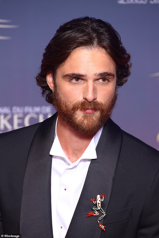 Maybe he went from Saltburn to razor burn because former hot pot of coffee Jacob Elordi showed up at the Marrakech Film Festival looking like a hobo with a full, red beard. Who does he think he is, Prince Harry?