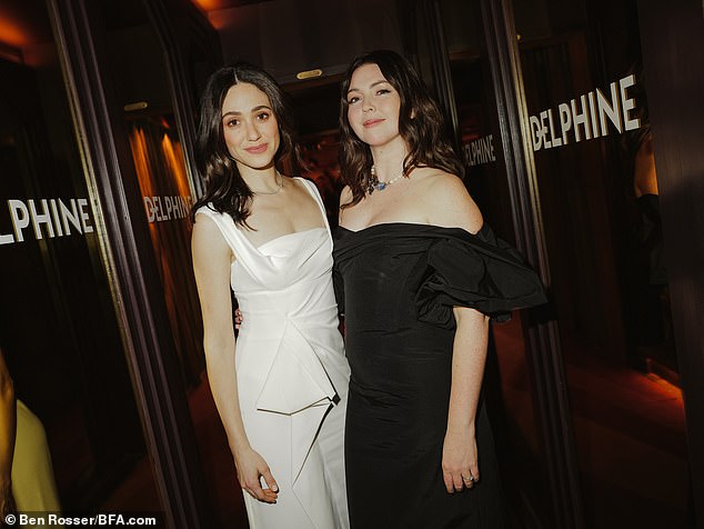 Emmy Rossum looked beautiful all in white, while Tanya dazzled in black