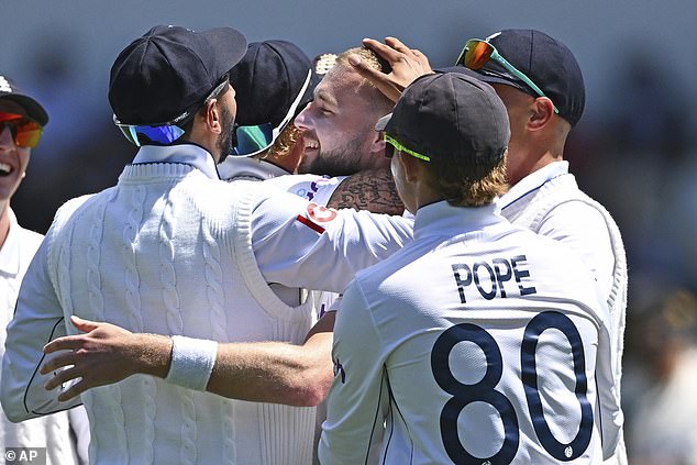 He dismantled New Zealand's lower order on the second day of the second Test in Wellington.