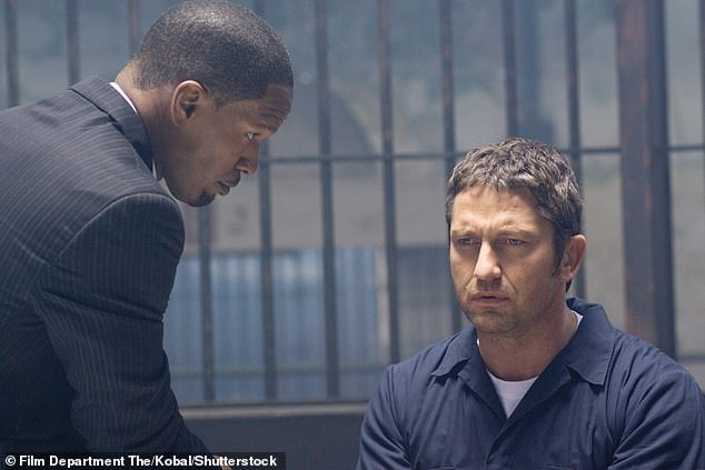 He simultaneously goes after the police officers, including attorney Nick Rice, played by Jamie Foxx, who, to Clyde's satisfaction, was unable to do justice.