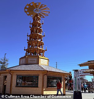 The Christkindlmarkt also features a Christmas pyramid, a 12-meter-high Christmas pyramid, the highest in the country.