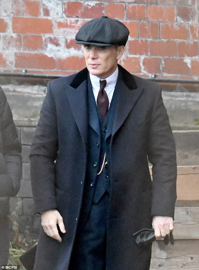 The Oscar-winning actor, 48, was seen on set this week filming scenes for his role as mob boss Tommy Shelby.