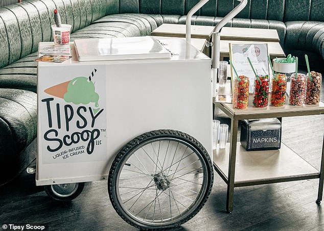 In addition to the delicious food and drinks served at the party, Manhattan-based ice cream company Tipsy Scoop was serving desserts all night.