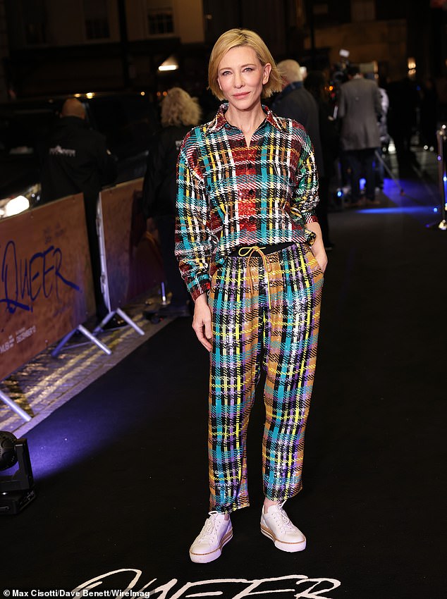 Cate beamed for photos in the eye-catching ensemble.