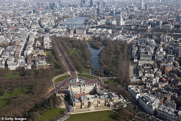 The announcement of the final design will coincide with what would have been Queen Elizabeth II's centenary year, in 2026.