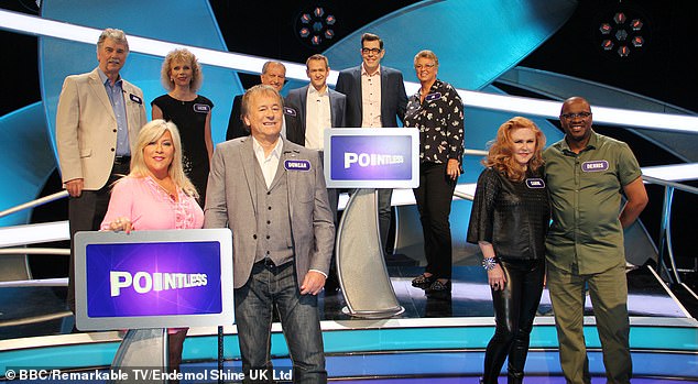 Duncan appears on the left on Pointless Celebrities in 2019