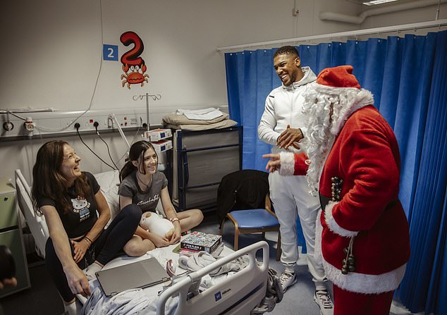 He was seen spreading smiles and goodwill to the children and staff at the Kids Starfish pavilion.