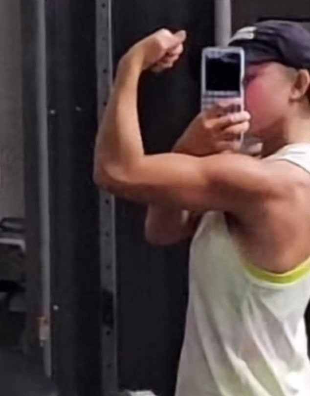 Some of the snaps and clips showed Sydney flexing her impressively muscular arms, demonstrating the progress she made in her physical transformation.