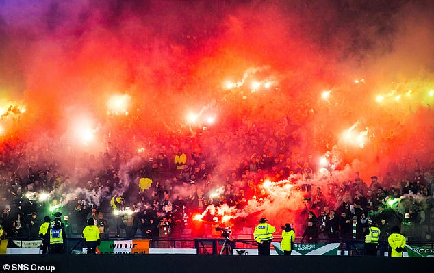 Hampden was a sea of ​​red and orange in the moments before kickoff