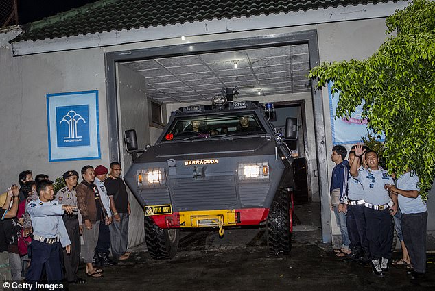 The armored vehicle was used to transport Veloso to his penalized execution