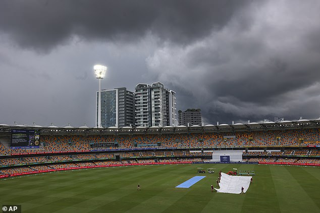 Australia frustrated by rain at Gabba during third test