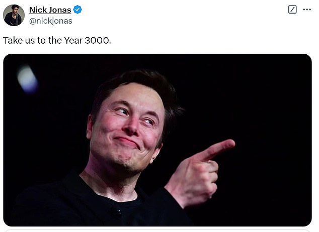 Nick then responded with a photo of Elon alongside the comment: 