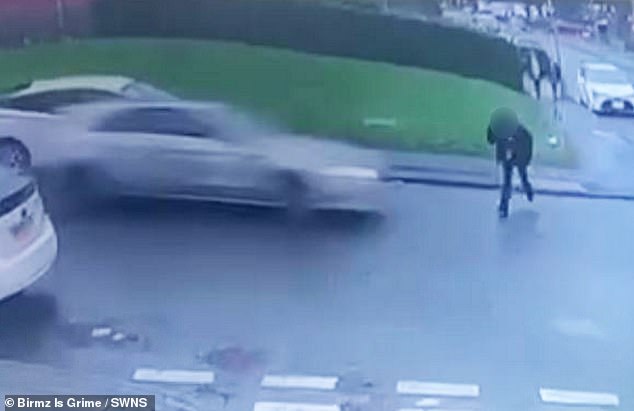 1734553957 432 Horrifying moment teenage schoolgirl is hit by car and thrown