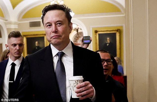 A top senator has now floated the idea of ​​replacing Johnson as the top Republican in the House of Representatives with maverick Elon Musk.