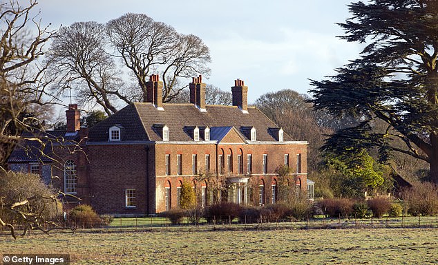 Instead of staying at Sandringham, which had spacious rooms, Meghan and Harry accepted an invitation from William and Catherine to stay at their newly renovated country residence, Anmer Hall.