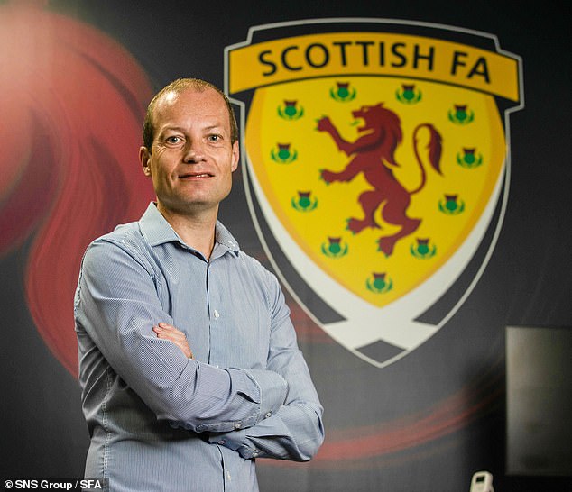 Collum criticized the VAR team that failed to detect a Rangers penalty in the League Cup final