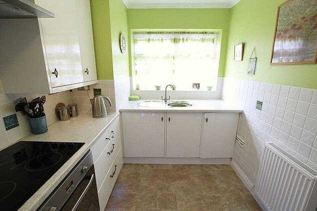 Musk's grandmother's kitchen. He grew up in pre-war poverty as part of a ¿proud, hardworking family¿ before leaving the UK to settle in South Africa.