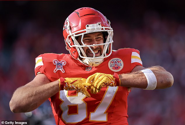 His boyfriend had five receptions for 30 yards as Kansas City moved to 14-1 on the season.