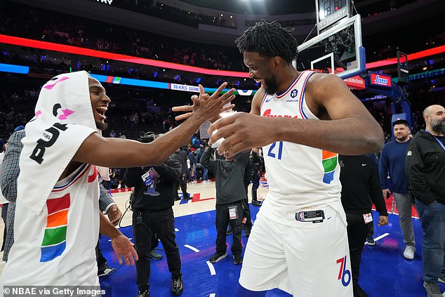 Embiid returned to the court to celebrate with his team that they finally won the game.