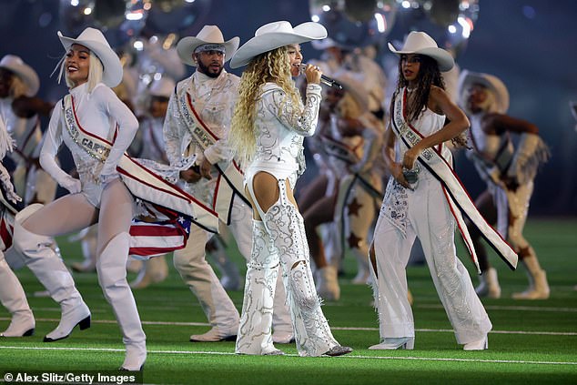 Beyoncé performed a 15-minute, eight-song medley during the football game, which featured her daughter Blue Ivy.