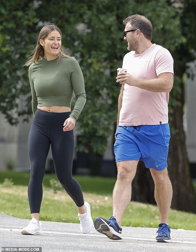 The footballer and his companion were in a very good mood while they enjoyed a little exercise and a coffee.