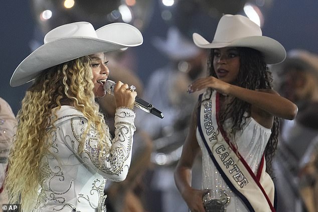 The star was once again accompanied by her talented daughter Blue Ivy, who performed alongside her mother as one of her lead dancers.