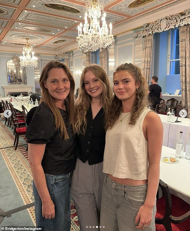 Gemmell posed alongside her on-screen daughters, Hannah Dodd (Francesca Sterling) and Florence Hunt (Hyacinth Bridgerton) in another.