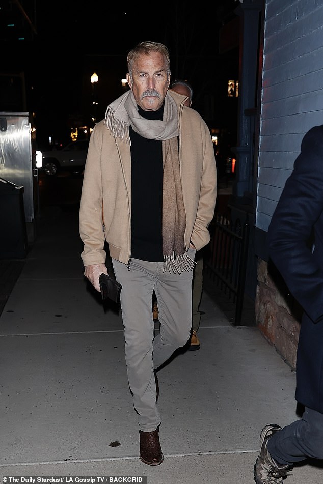 The two-time Oscar winner, who turns 70 on January 18, wore a beige jacket, a matching ombré scarf, a black knit sweater, gray jeans and black boots.