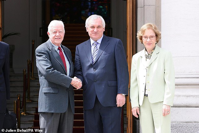 Carter's political work continued throughout his life. In 2007 he and Rosalynn met Taoiseach Bertie Ahern TD in Dublin (pictured)